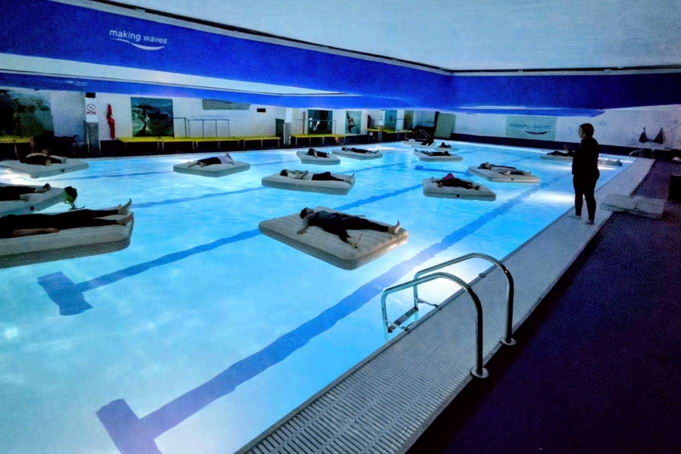 what-is-floating-bath